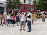 Animation folk sur la place des Brotteaux à Lyon en 2015